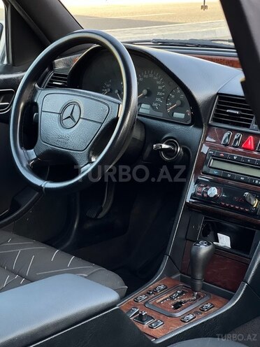 Mercedes C 200 1999, 230,000 km - 2.0 л - Bakı