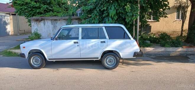 LADA (VAZ) 2104 2011, 48,000 km - 1.6 l - Salyan