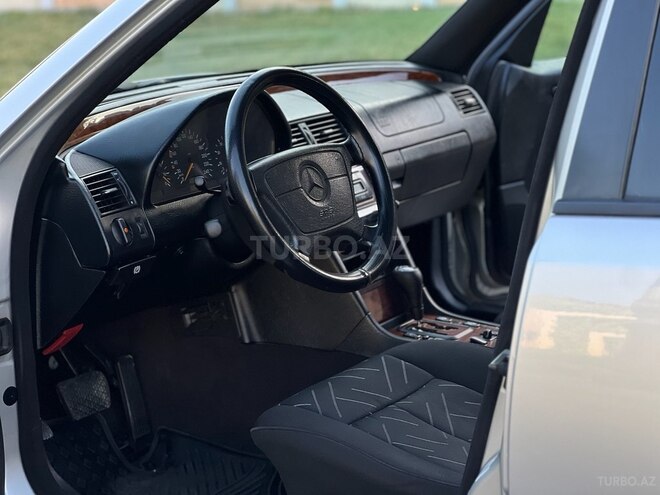 Mercedes C 200 1999, 230,000 km - 2.0 л - Bakı