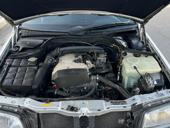 Mercedes C 200 1999, 230,000 km - 2.0 л - Bakı