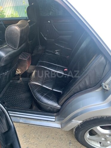 Mercedes E 250 1992, 696,346 km - 2.5 l - Lənkəran