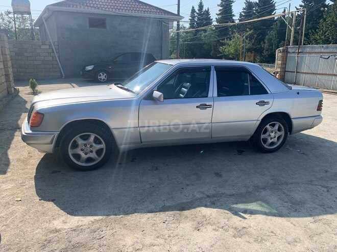 Mercedes E 250 1992, 696,346 km - 2.5 l - Lənkəran