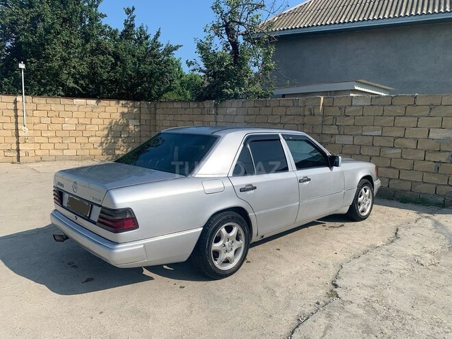 Mercedes E 250 1992, 696,346 km - 2.5 l - Lənkəran
