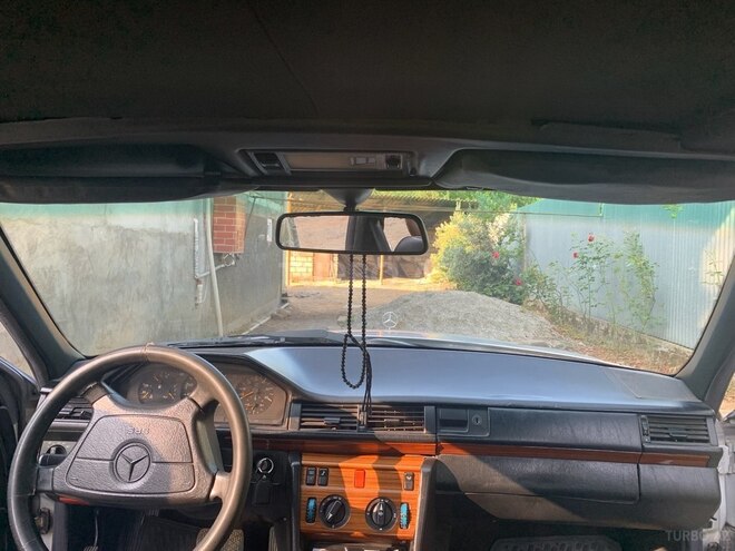 Mercedes E 250 1992, 696,346 km - 2.5 l - Lənkəran