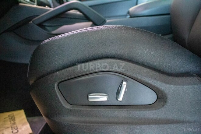 Porsche Cayenne-26