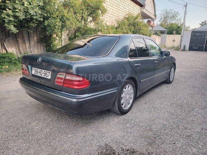 Mercedes E 220 d 2000, 399,081 km - 2.2 l - Ağstafa