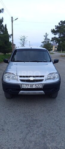 Chevrolet Niva 2015, 85,000 km - 1.7 l - Salyan