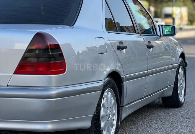 Mercedes C 200 1999, 230,000 km - 2.0 л - Bakı