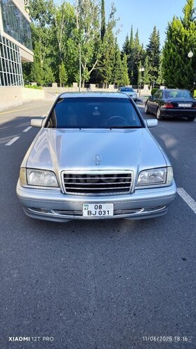 Mercedes C 200 1999, 439,032 km - 2.0 l - Balakən