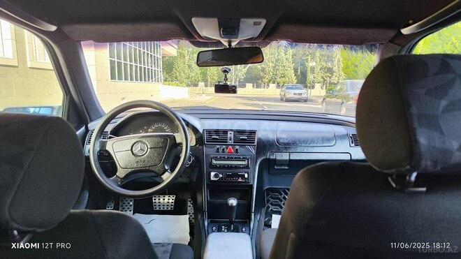 Mercedes C 200 1999, 439,032 km - 2.0 l - Balakən