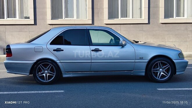 Mercedes C 200 1999, 439,032 km - 2.0 l - Balakən