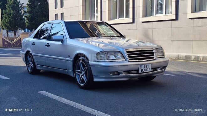 Mercedes C 200 1999, 439,032 km - 2.0 l - Balakən