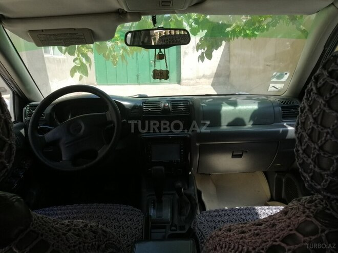 Isuzu  1998, 200,000 km - 3.2 l - Bakı