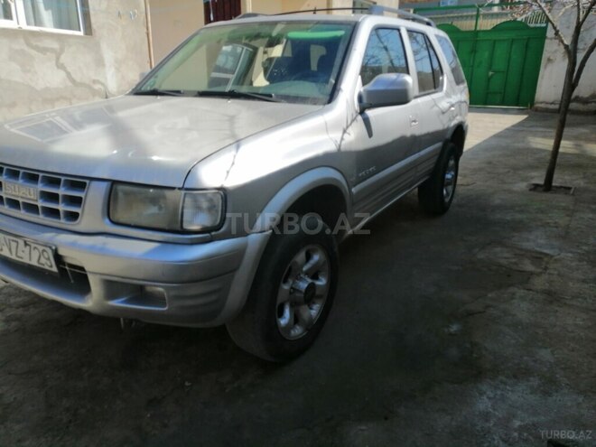 Isuzu  1998, 200,000 km - 3.2 l - Bakı