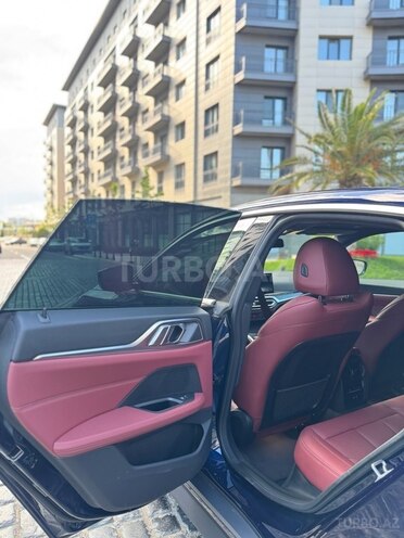 BMW i4-4