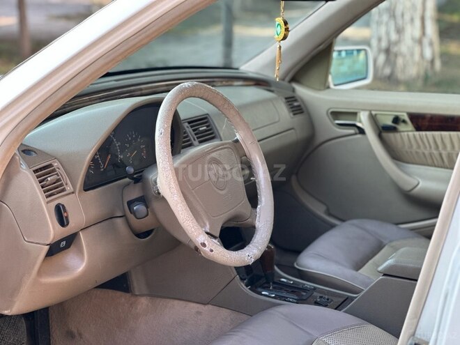 Mercedes C 230 1998, 385,000 km - 2.3 л - Salyan
