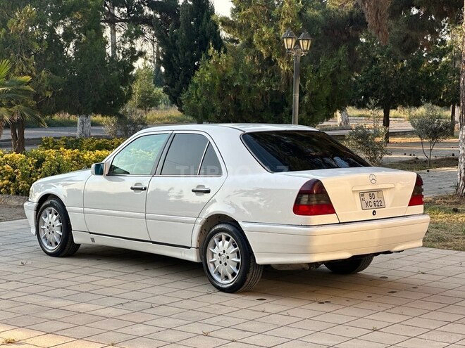 Mercedes C 230 1998, 385,000 km - 2.3 л - Salyan