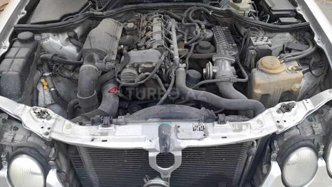 Mercedes E 220 d 1999, 568,433 km - 2.2 л - Bakı