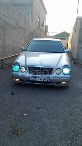Mercedes E 220 d 1999, 568,433 km - 2.2 л - Bakı