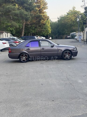 Mercedes C 180 1995, 218,181 km - 1.8 l - Bakı