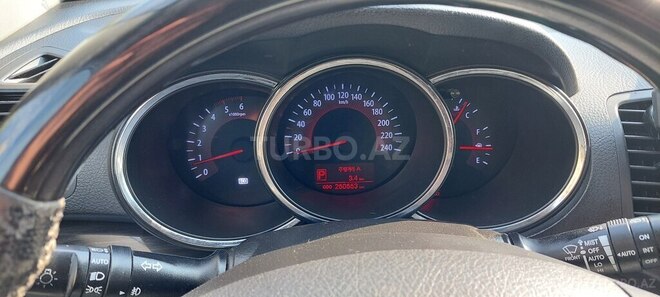 Kia Sorento 2011, 250,000 km - 2.0 л - Bakı