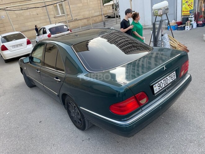 Mercedes E 280 1998, 289,456 km - 2.8 l - Bakı