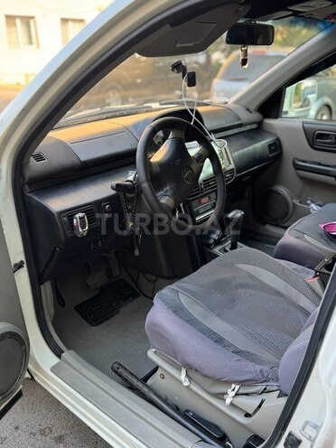 Nissan X-Trail 2002, 285,000 km - 2.0 l - Bakı