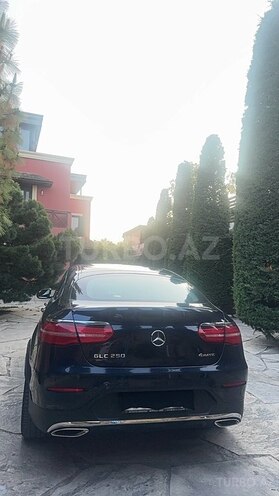 Mercedes GLC 250 4MATIC Coupe 2018, 130,000 km - 2.0 l - Bakı