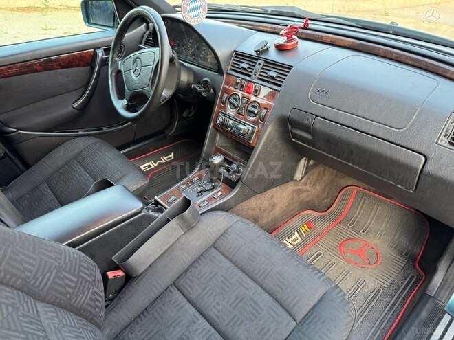 Mercedes C 200 1997, 299,000 km - 2.0 л - Bakı