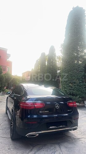 Mercedes GLC 250 4MATIC Coupe 2018, 130,000 km - 2.0 l - Bakı