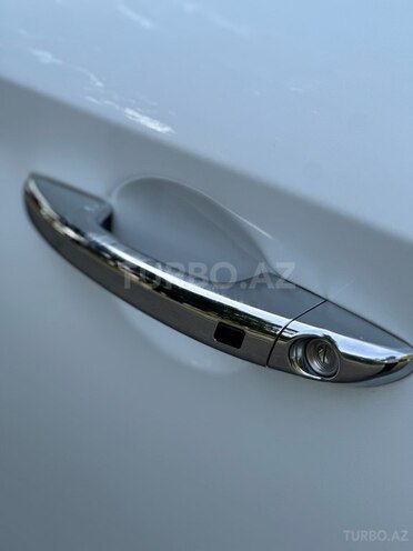 Hyundai Sonata-13