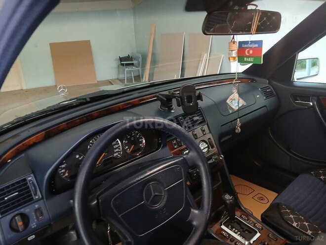 Mercedes C 240 1997, 380,084 km - 2.4 l - Bərdə