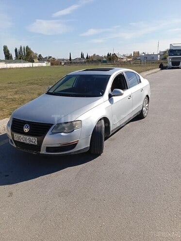 Volkswagen Passat-1