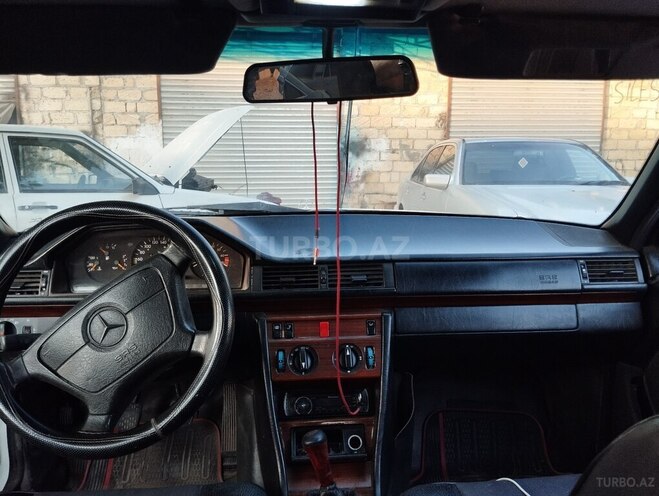 Mercedes E 220 1994, 441,000 km - 2.2 л - Gəncə