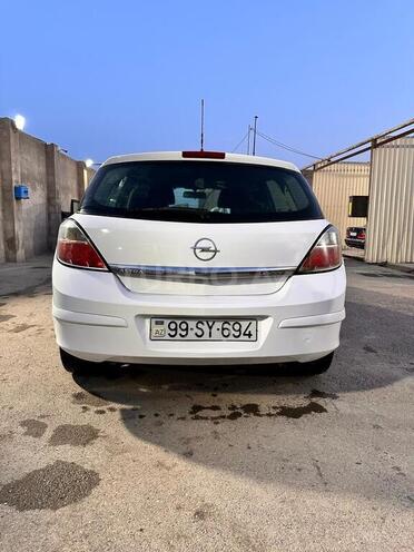 Opel Astra 2009, 240,000 km - 1.4 l - Sumqayıt