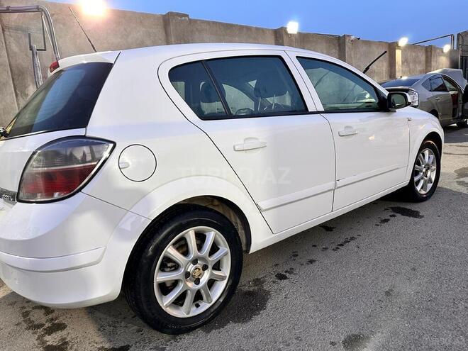 Opel Astra 2009, 240,000 km - 1.4 l - Sumqayıt
