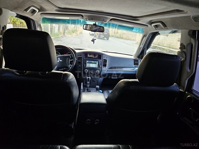 Mitsubishi Pajero 2009, 209,800 km - 3.5 l - Xırdalan