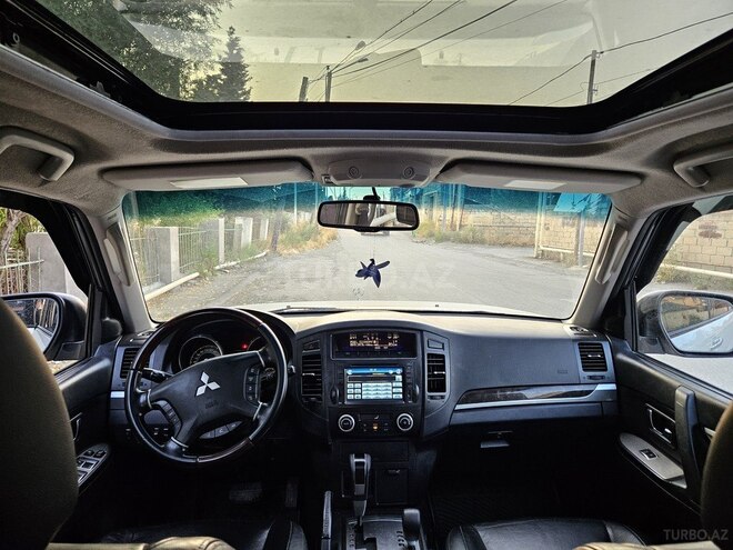 Mitsubishi Pajero 2009, 209,800 km - 3.5 l - Xırdalan