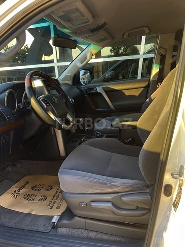 Toyota Land Cruiser Prado 2010, 229,000 km - 2.7 l - Bakı