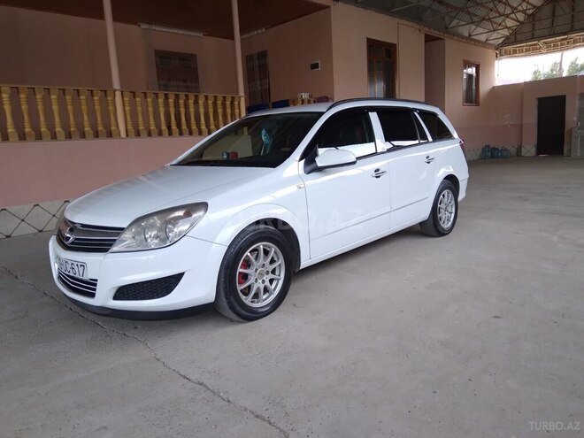 Opel Astra 2008, 253,000 km - 1.6 l - Yevlax