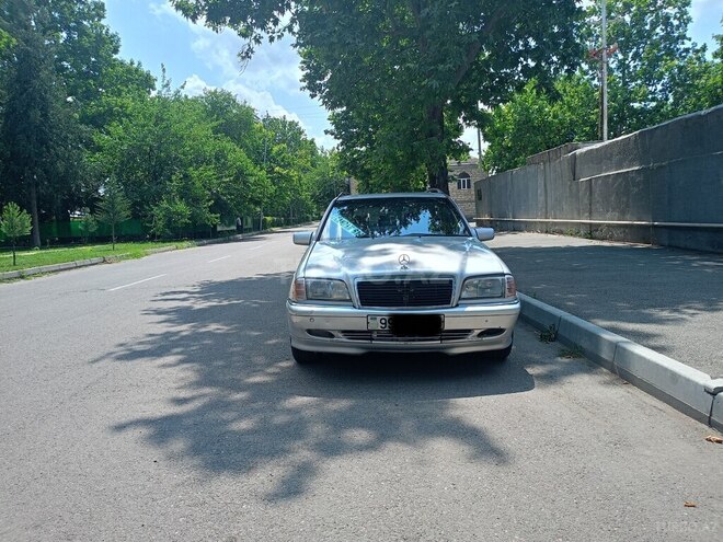 Mercedes C 220 d 2000, 384,619 km - 2.2 л - Bakı