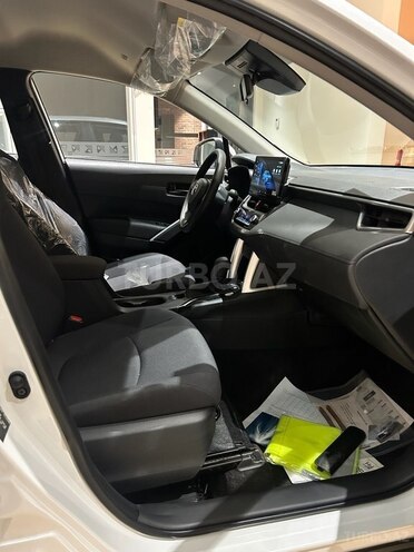 Toyota Corolla Cross-8