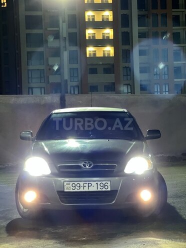Toyota Corolla 2005, 300,000 km - 1.4 l - Bakı