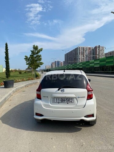 Nissan Note-6
