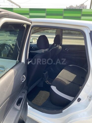 Nissan Note-8