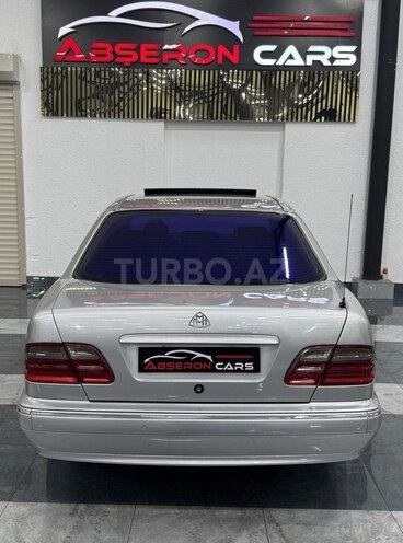 Mercedes E 270 2001, 291,917 km - 2.7 l - Sumqayıt