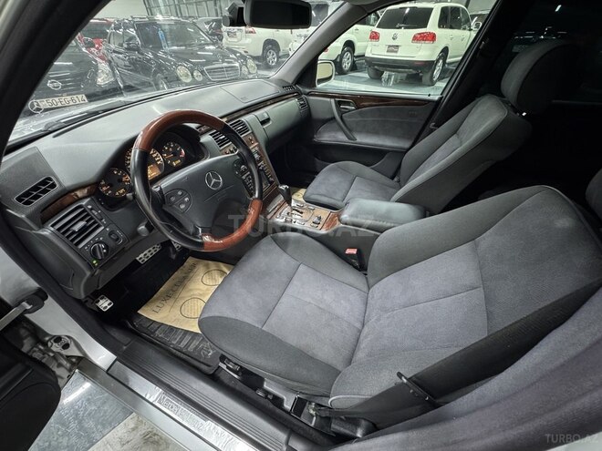 Mercedes E 270 2001, 291,917 km - 2.7 l - Sumqayıt
