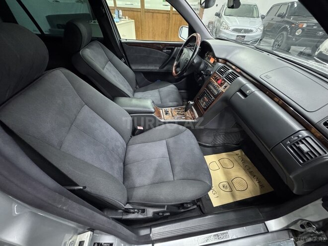 Mercedes E 270 2001, 291,917 km - 2.7 l - Sumqayıt