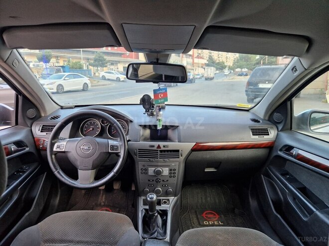 Opel Astra 2004, 200,800 km - 1.4 л - Bakı