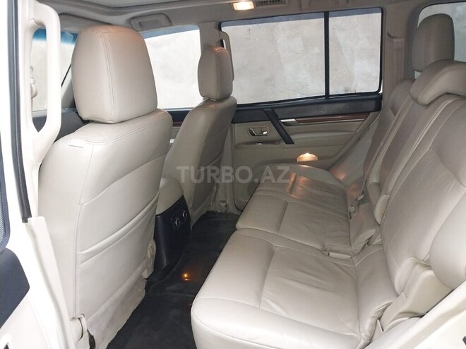 Mitsubishi Pajero 2008, 190,000 km - 3.0 л - Bakı
